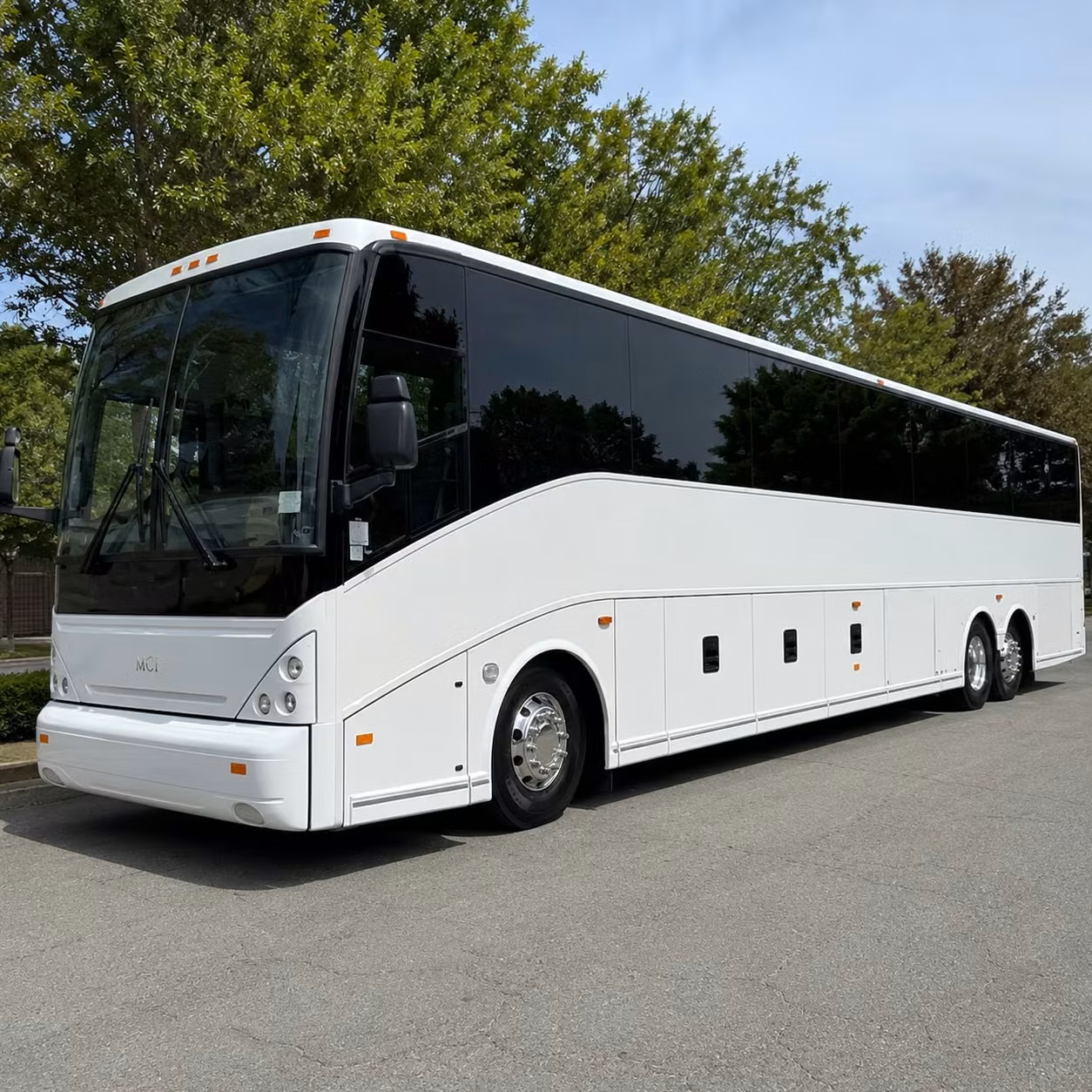 direct airport shuttle service between fort smith regional airport and your destination