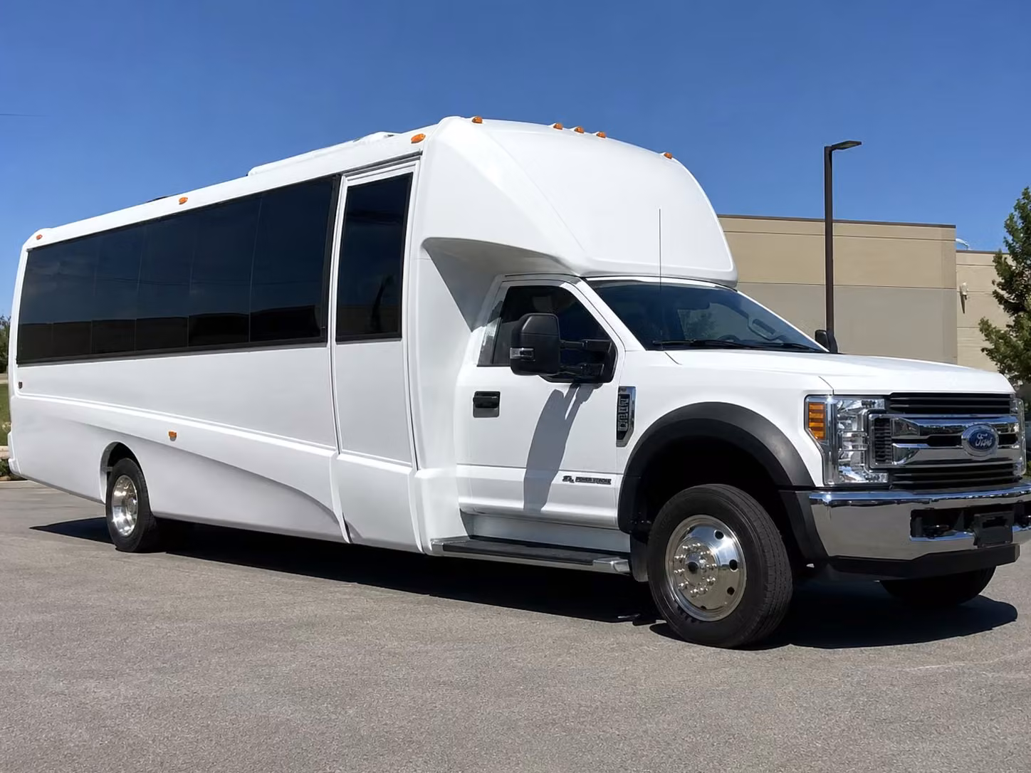 fort smith 15 passenger minibus rental