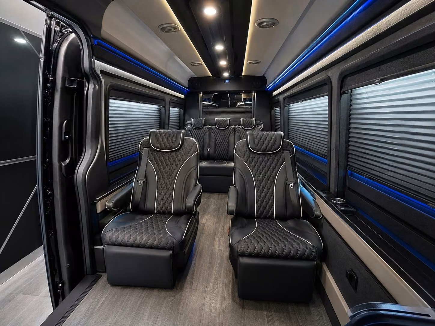 group airport transfers for conventions and events at the fort smith convention center